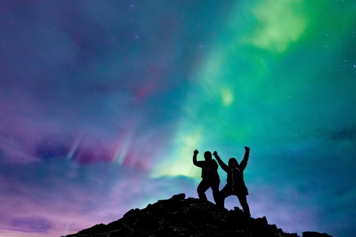Nordlystur i lille gruppe i Reykjavik, Island, med varm chokolade og professionelle fotos, foto 6 | wizardtrip
