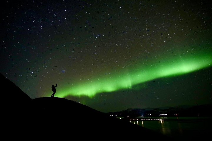 Nordlystur i lille gruppe i Reykjavik, Island, med varm chokolade og professionelle fotos, foto 8 | wizardtrip