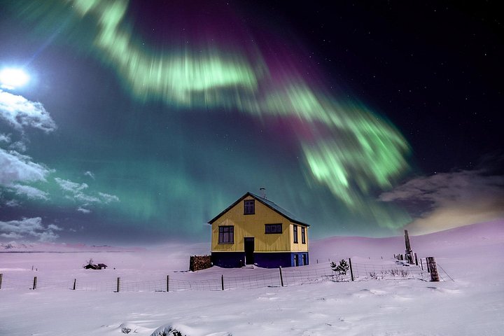 Nordlystur i lille gruppe i Reykjavik, Island, med varm chokolade og professionelle fotos, foto 9 | wizardtrip