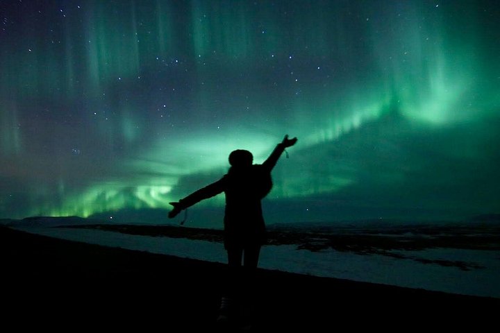 Nordlystur i lille gruppe i Reykjavik, Island, med varm chokolade og professionelle fotos, foto 15 | wizardtrip