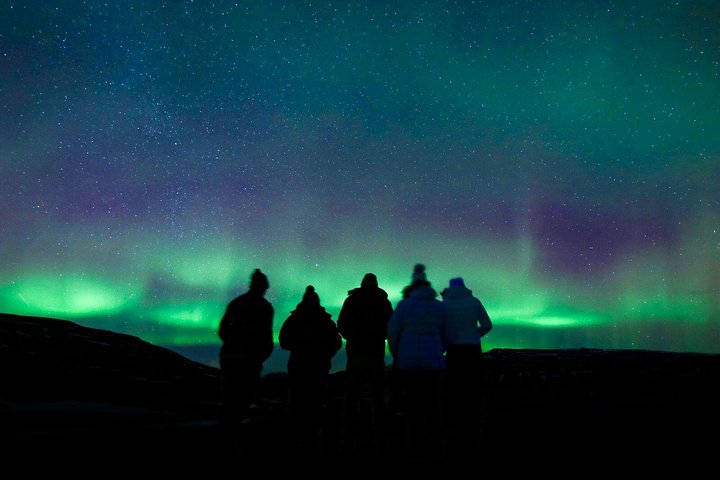 Nordlystur i lille gruppe i Reykjavik, Island, med varm chokolade og professionelle fotos, foto 19 | wizardtrip