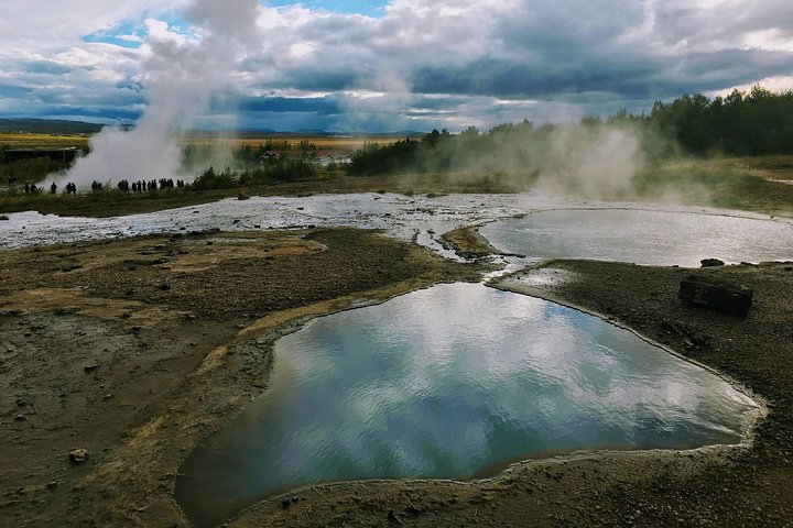 Tour di gruppo ristretto del Golden Circle islandese, inclusi Thingvellir, Geysir, Gullfoss e il cratere Kerið, foto 12 | wizardtrip