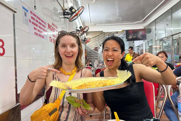 Saigon Street Food & Hidden Alleys on Motorbike – 7/9/12 Tastings | wizardtrip