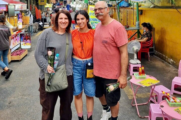 Oplev autentisk Saigon street food og udforsk skjulte gyder på en motorcykeltur, foto 12 | wizardtrip