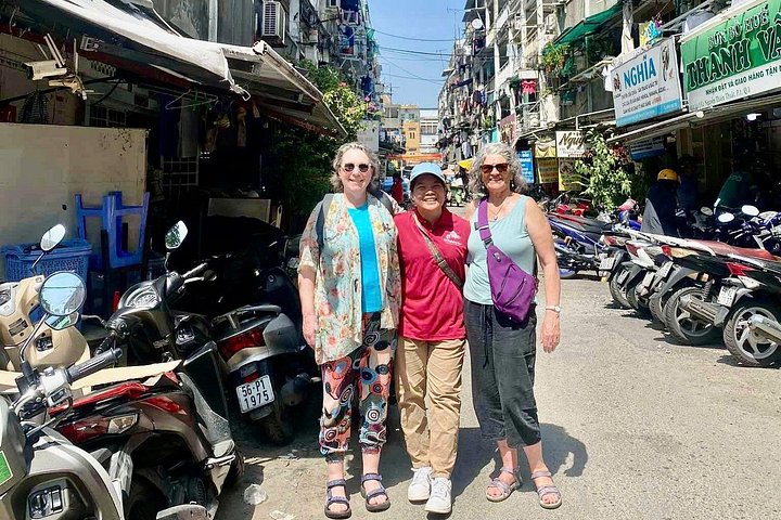 Oplev autentisk Saigon street food og udforsk skjulte gyder på en motorcykeltur, foto 30 | wizardtrip