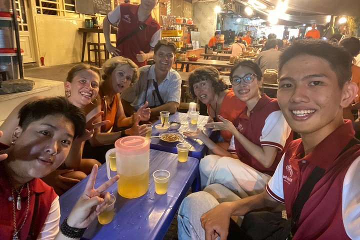 Oplev autentisk Saigon street food og udforsk skjulte gyder på en motorcykeltur, foto 32 | wizardtrip
