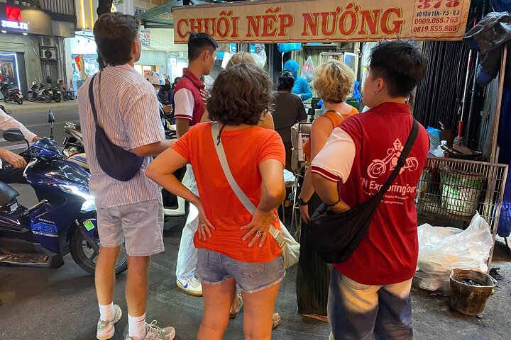 Oplev autentisk Saigon street food og udforsk skjulte gyder på en motorcykeltur, foto 33 | wizardtrip