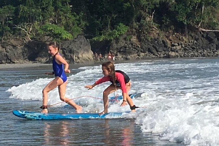 Learn to surf on Manuel Antonio Beach, Costa Rica with expert instructors and all equipment provided, photo 17 | wizardtrip