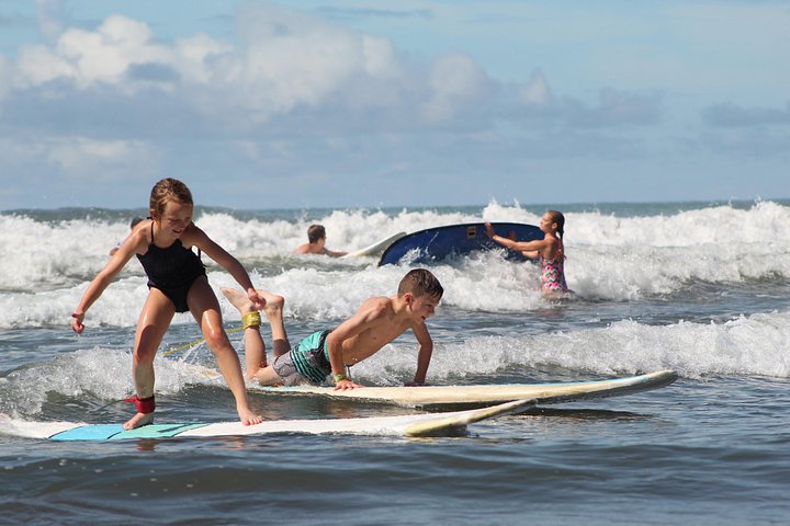 Learn to surf on Manuel Antonio Beach, Costa Rica with expert instructors and all equipment provided, photo 21 | wizardtrip