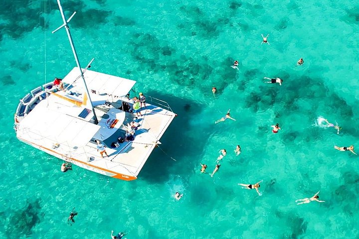 Excursion en catamaran à Aruba avec snorkeling, brunch et boissons, photo 13 | wizardtrip
