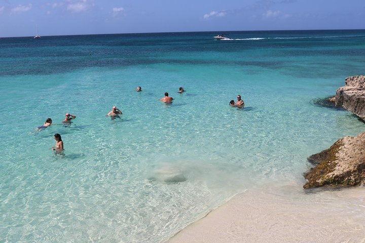Experimente uma emocionante aventura de UTV e ATV explorando os marcos naturais únicos e as costas de Aruba, foto 4 | wizardtrip