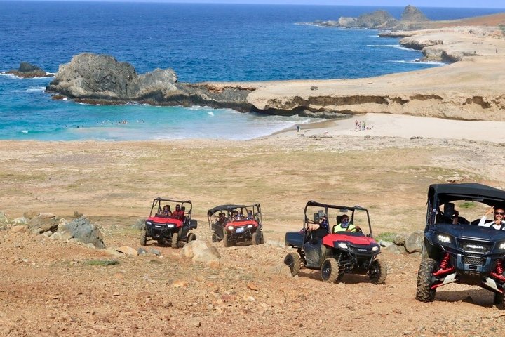 Experimente uma emocionante aventura de UTV e ATV explorando os marcos naturais únicos e as costas de Aruba, foto 11 | wizardtrip