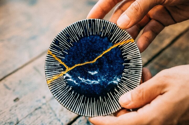 Kyoto Traditional Kintsugi Workshop in Gion Gold Repair Art | wizardtrip