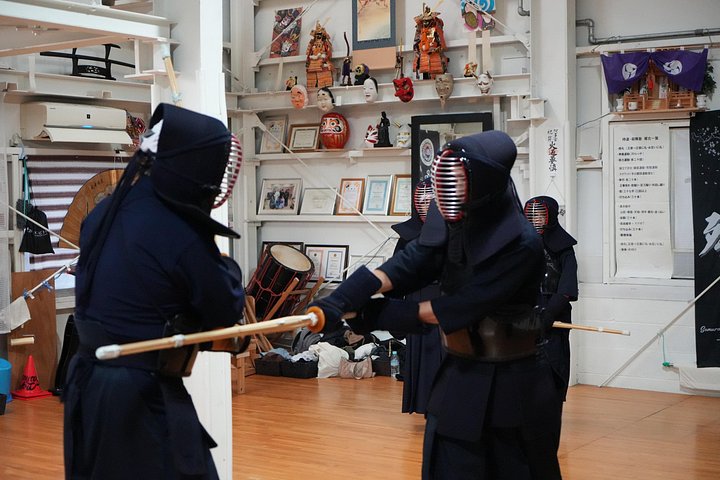 Experience authentic Samurai Kendo training in a traditional Osaka dojo, including gear and cultural insights, photo 27 | wizardtrip