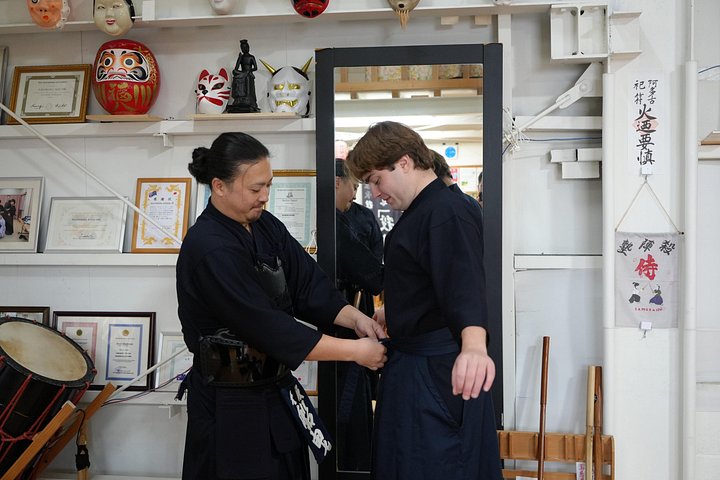 Experience authentic Samurai Kendo training in a traditional Osaka dojo, including gear and cultural insights, photo 31 | wizardtrip