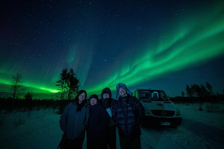 ロヴァニエミでオーロラを専門ガイドとカメラマンと共に追いかけ、忘れられない体験を、写真10 | wizardtrip