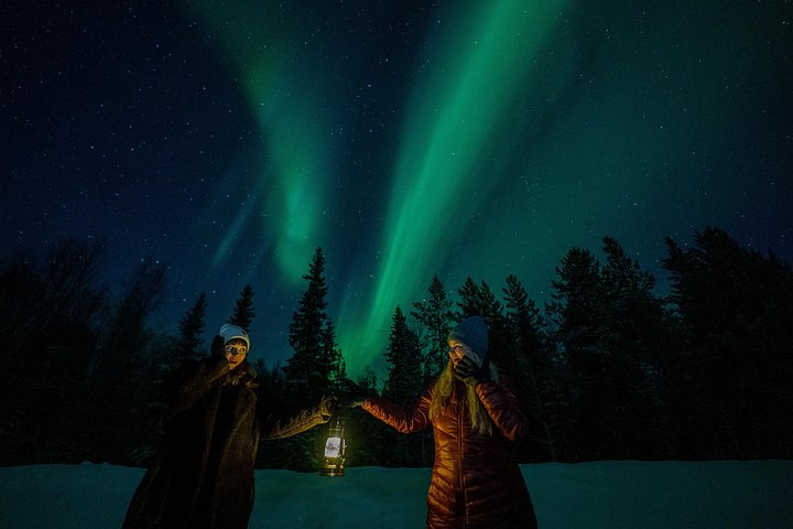 ロヴァニエミでオーロラを専門ガイドとカメラマンと共に追いかけ、忘れられない体験を、写真12 | wizardtrip