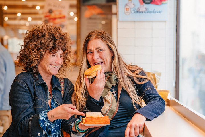 Un tour gastronómico guiado en Cádiz, España, con tapas locales, bebidas y sitios históricos, foto 18 | wizardtrip