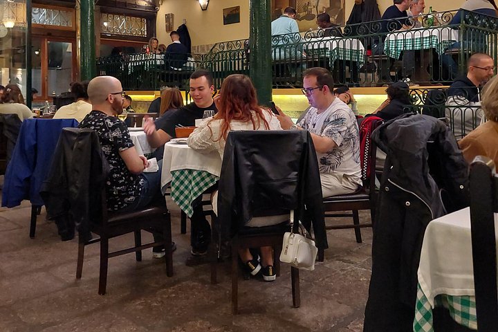 Geführte Food-Tour in Porto, Portugal, mit lokalen Gerichten und Getränken, Foto 9 | wizardtrip