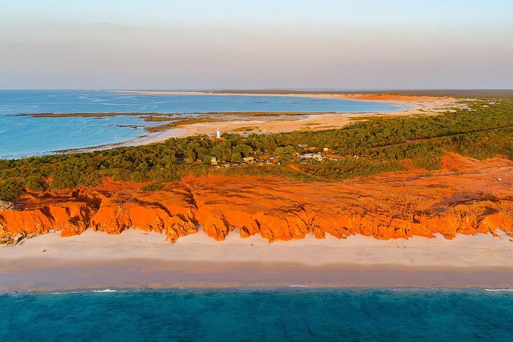 Vistas aéreas de las Cascadas Horizontales y el Archipiélago Buccaneer cerca de Broome, Australia, foto 12 | wizardtrip