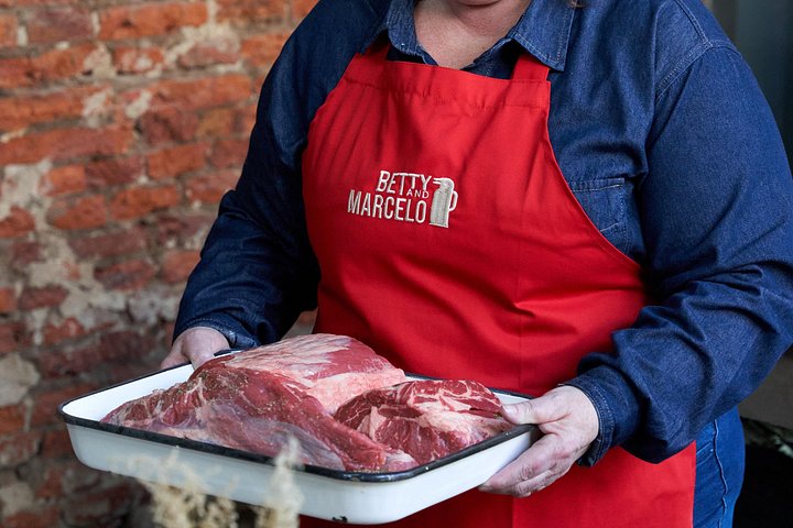 Expérience authentique d'Asado argentin avec une famille locale à Buenos Aires, avec viandes grillées et vin, photo 14 | wizardtrip