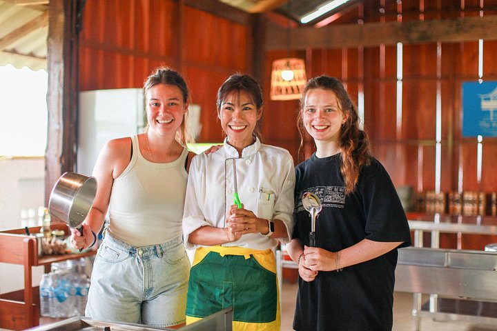 Learn to cook authentic Thai dishes in a hands-on class at The Rice Barn Thai Cooking Farm, Chiang Mai, photo 34 | wizardtrip