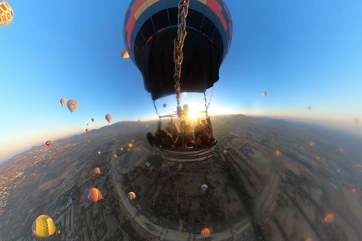 メキシコのテオティワカン古代ピラミッド上空の熱気球フライト、洞窟での朝食付き、写真19 | wizardtrip