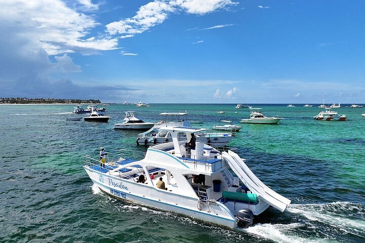 Croisière festive à Punta Cana avec DJ, open bar, snorkeling et arrêt piscine naturelle, photo 19 | wizardtrip