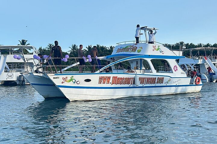 Croisière festive à Punta Cana avec DJ, open bar, snorkeling et arrêt piscine naturelle, photo 20 | wizardtrip
