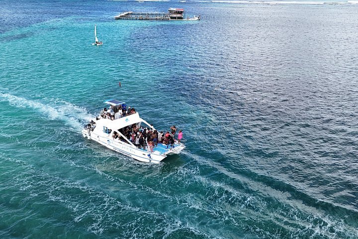 Croisière festive à Punta Cana avec DJ, open bar, snorkeling et arrêt piscine naturelle, photo 22 | wizardtrip