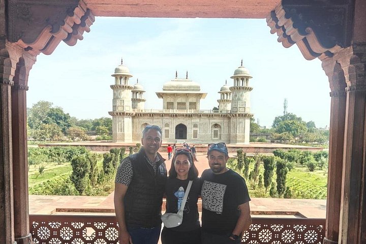 Private Taj Mahal Sonnenaufgangstour ab Delhi, inklusive Agra Fort und Baby Taj, Foto 39 | wizardtrip