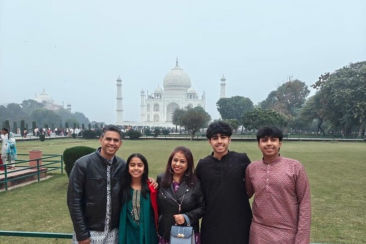 Private Taj Mahal Sonnenaufgangstour ab Delhi, inklusive Agra Fort und Baby Taj, Foto 42 | wizardtrip