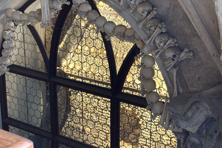 Viagem de um dia guiada de comboio de Praga a Kutná Hora, com locais históricos e ossuário único, foto 8 | wizardtrip