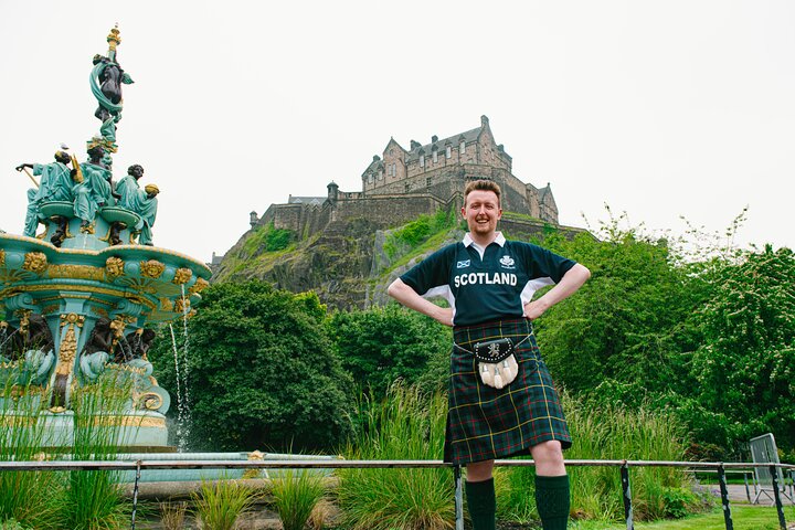 Guidad tur av Edinburgh Castle med en kiltklädd lokal expert i Skottland, foto 19 | wizardtrip