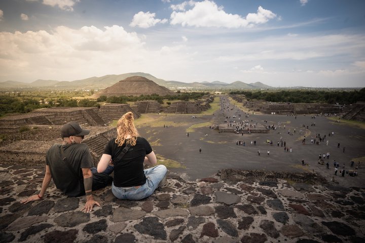 Visite des 3 pyramides de Teotihuacan + Prise en charge hôtel + Déjeuner à La Gruta | wizardtrip