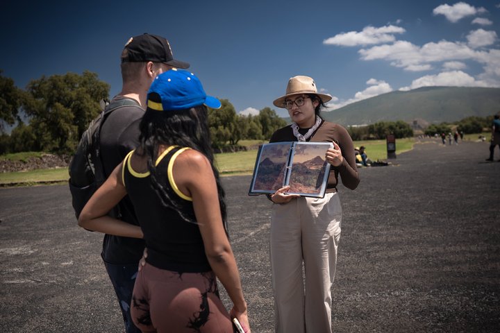 テオティワカンの太陽、月、ケツァルコアトルピラミッドを含むガイド付きツアー、洞窟でのランチ付き、写真6 | wizardtrip