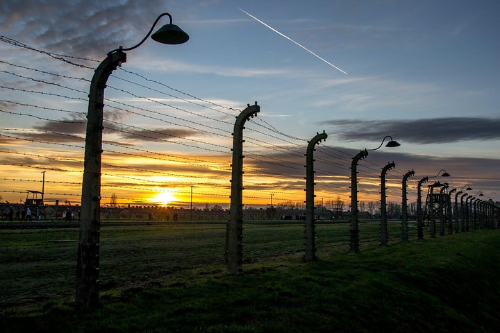 Guided tour of Auschwitz-Birkenau Memorial and Museum from Krakow, Poland, photo 8 | wizardtrip