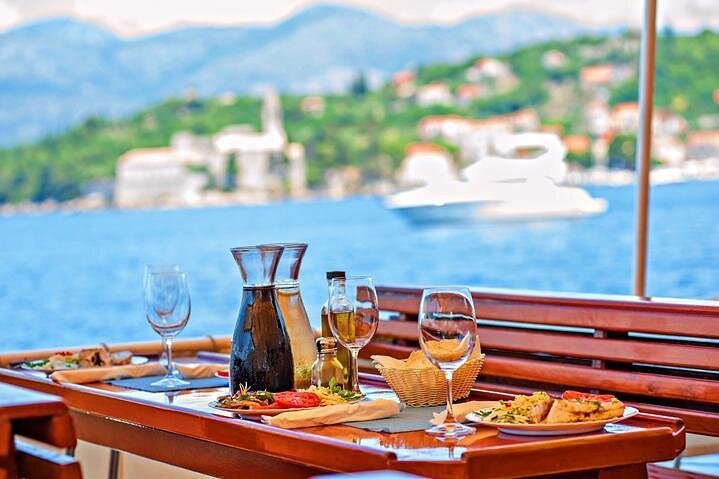 Heldags båtcruise som utforsker Elaphitiøyene nær Dubrovnik, Kroatia, med svømming og lunsj, foto 10 | wizardtrip