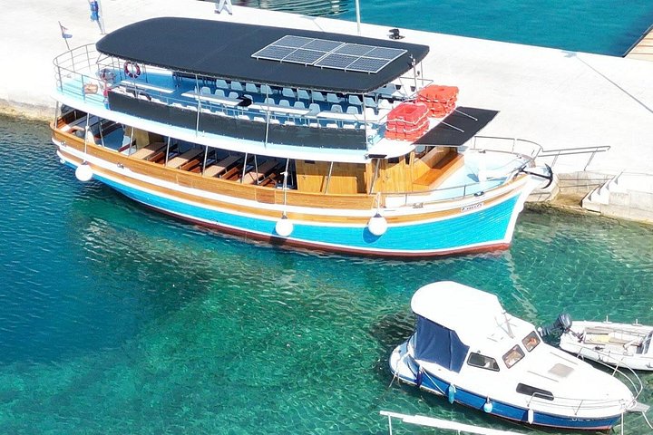 Heldags båtcruise som utforsker Elaphitiøyene nær Dubrovnik, Kroatia, med svømming og lunsj, foto 11 | wizardtrip