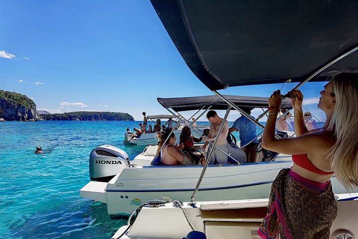 Boottocht in kleine groep naar Blauwe Grot en Sunj Beach vanuit Dubrovnik, Kroatië, foto 14 | wizardtrip