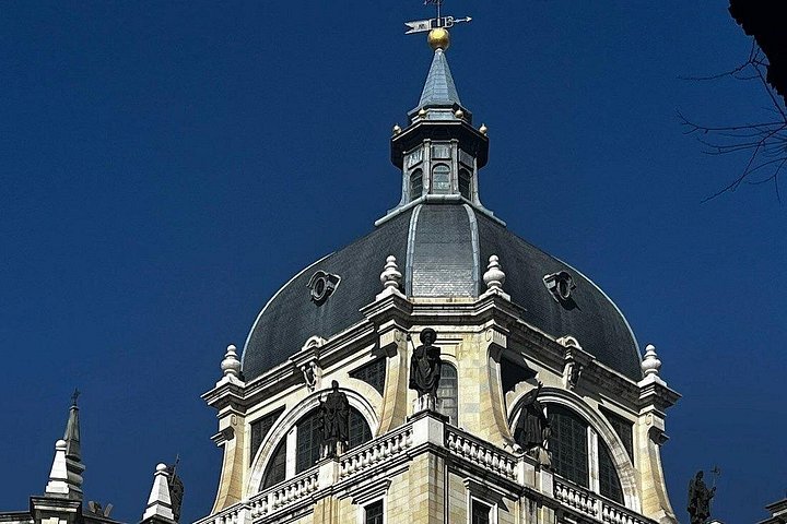 Visite guidée exclusive à pied du vieux Madrid, présentant des sites comme le Palais Royal et la Plaza Mayor, photo 26 | wizardtrip