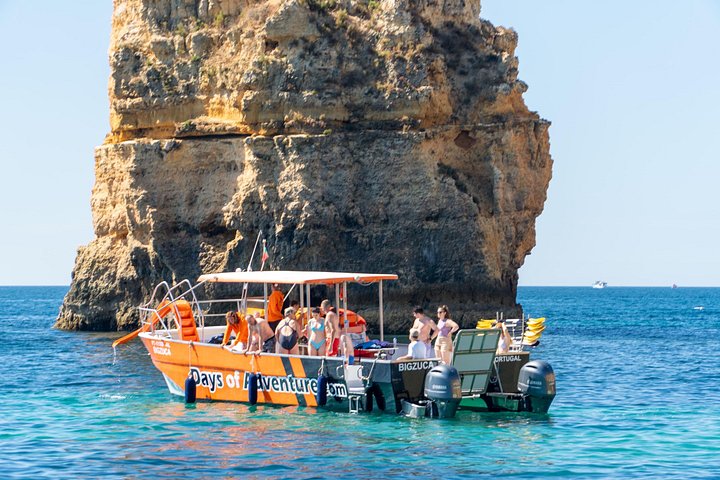 Kayak tour exploring the sea caves and cliffs of Ponta da Piedade near Lagos, Portugal, photo 13 | wizardtrip