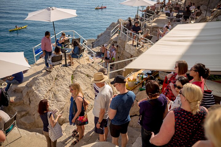 En kulinarisk vandretur i Dubrovniks gamle bydel, med lokal mat, vin og historiske steder, foto 8 | wizardtrip