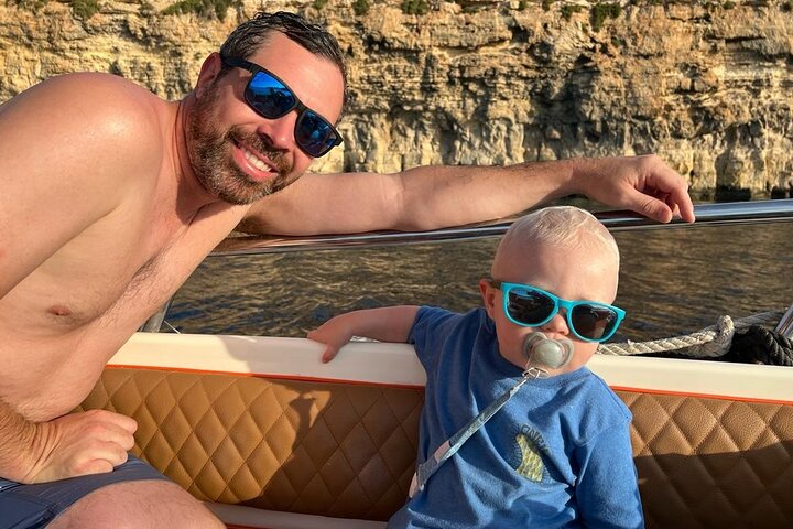 Privat båttur som utforskar Maltas Blue Lagoon, Crystal Lagoon och Comino, foto 15 | wizardtrip