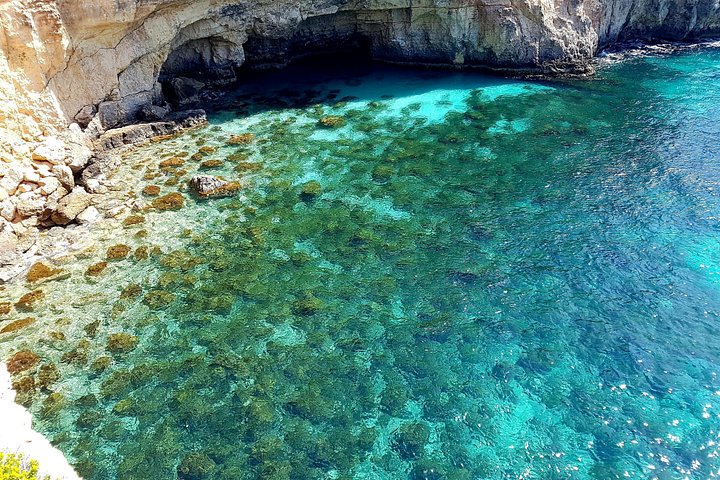 Tour privato in barca alla scoperta delle acque cristalline della Laguna Blu di Malta, Comino e Gozo, foto 8 | wizardtrip