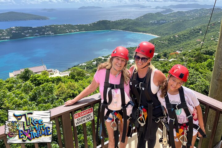 Ervaar spannende ziplining door het regenwoud van St. Thomas met een prachtig uitzicht op de oceaan, foto 6 | wizardtrip