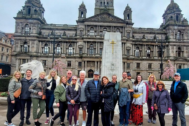 En guidet byvandring som utforsker det historiske sentrum av Glasgow, Skottland, med fokus på viktige landemerker og lokale historier, foto 12 | wizardtrip