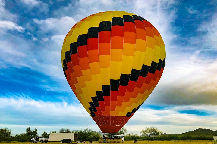 Passeio de balão de ar quente ao nascer do sol sobre o Deserto de Sonora perto de Phoenix, Arizona, foto 6 | wizardtrip