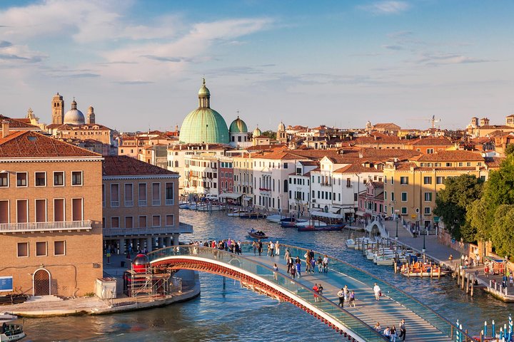 Una pintoresca excursión de un día a Venecia desde Roma en tren de alta velocidad, con canales, puentes y hora feliz, foto 9 | wizardtrip