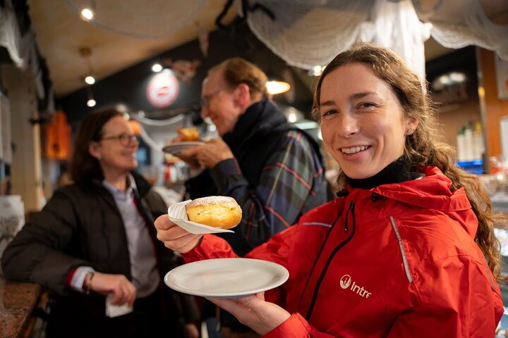 Eine kulinarische Reise durch Wien, bei der Kaffee, Gebäck, Marktleckereien und Street Food probiert werden, Foto 7 | wizardtrip